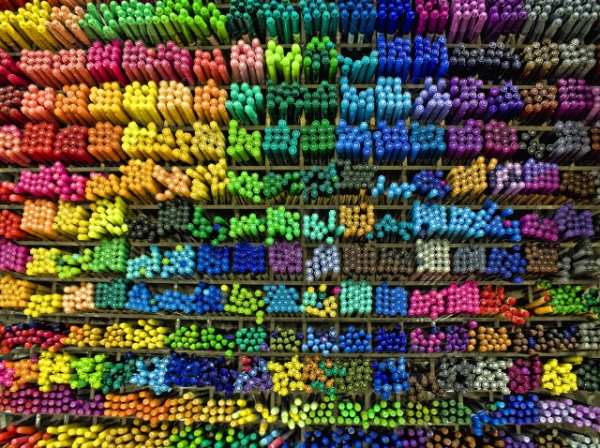 stock-photo-nobody-bright-colors-colorful-bright-color-pants-shop-background-colours-1e13f575-034b-42ad-b297-e36e3f9974a1