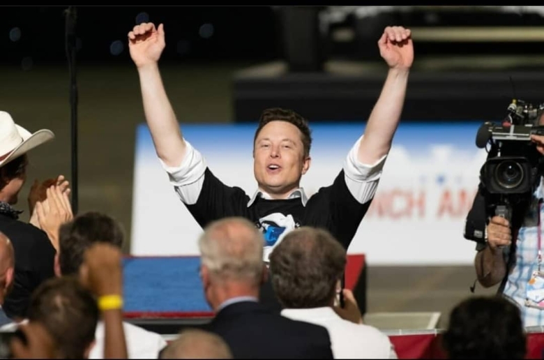 elonrmuskk 101538362 244813283477764 1413124051623670301 n
